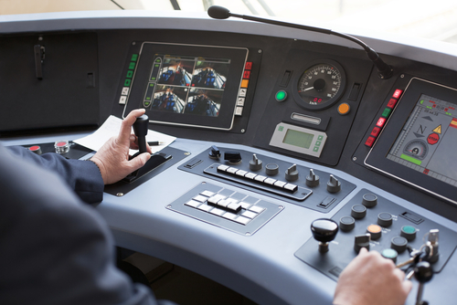 やっぱり諦められない!転職で電車運転士になりたい人が知っておくこと