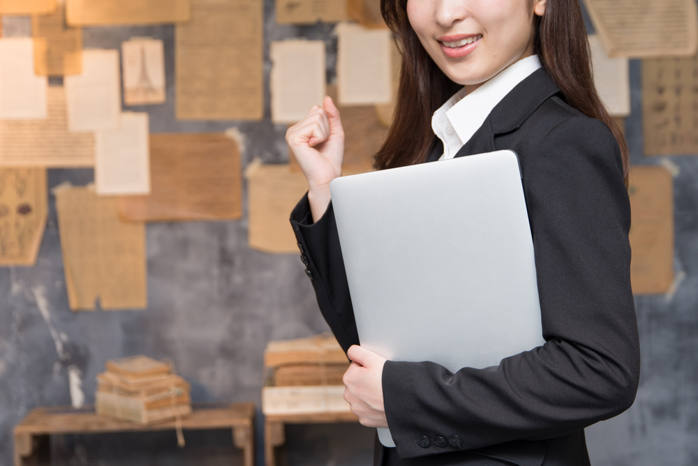介護パートの面接はどんな服装がいいの?「受かる」服装と身だしなみのポイントを解説!